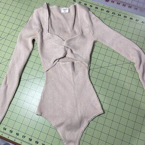 Abercrombie & Fitch Beige Ribbed Knit Long Sleeve Cutout Bodysuit Top Size XS